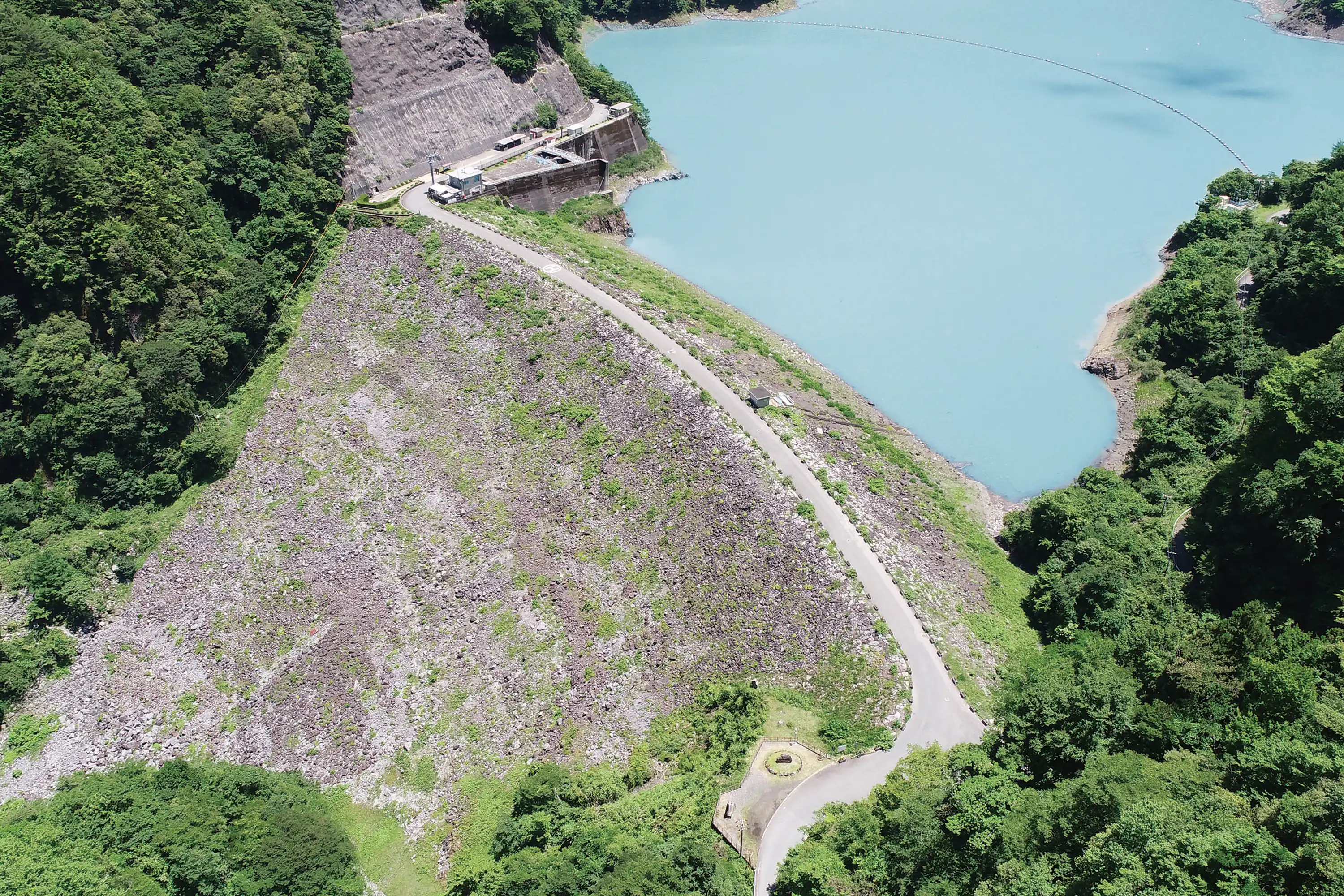 水窪ダム(静岡県)