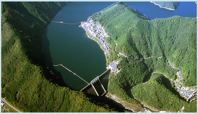 風屋ダム(奈良県)