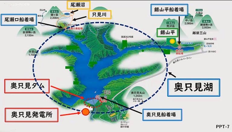 奥只見ダムや発電所、ダム湖である奥只見湖の周りには、多くの森や豊かな自然が広がっています。奥只見ダムのそばにある奥只見船着場から銀山平船着場へは遊覧船で向かいました。