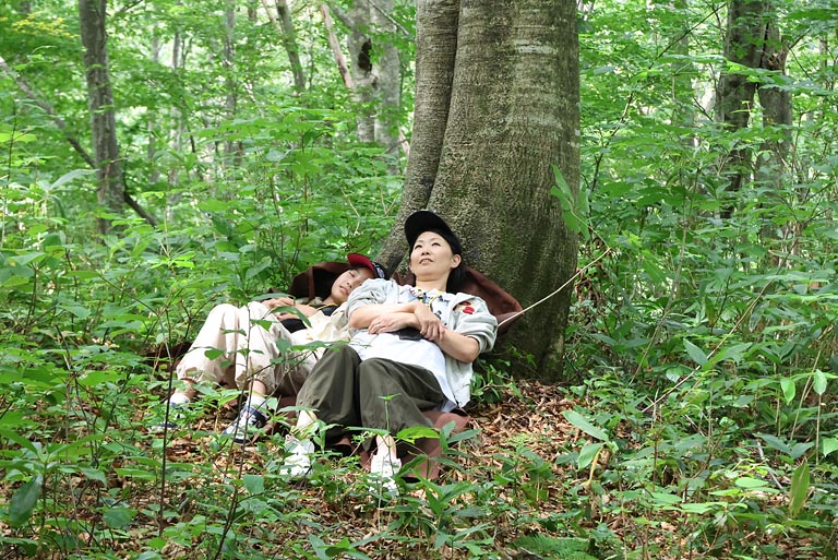 目を閉じて、癒しの時間を過ごしました