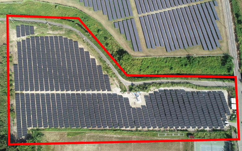 ドローンによる空撮写真 （赤枠内が姫路市大塩太陽光発電所）