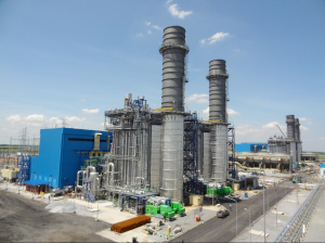 写真手前:1号系列、写真右奥:2号系列