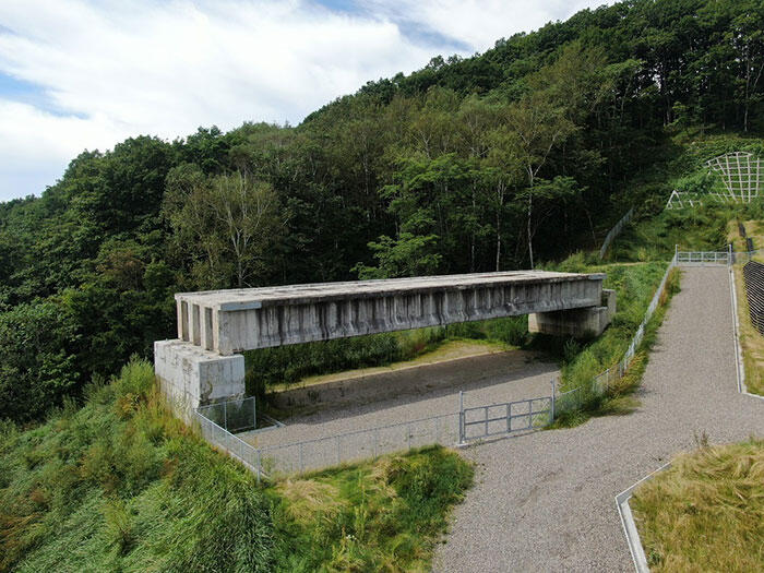 土木学会選奨土木遺産（既設水路橋「旧茂喜登牛水路橋」の残存区間)